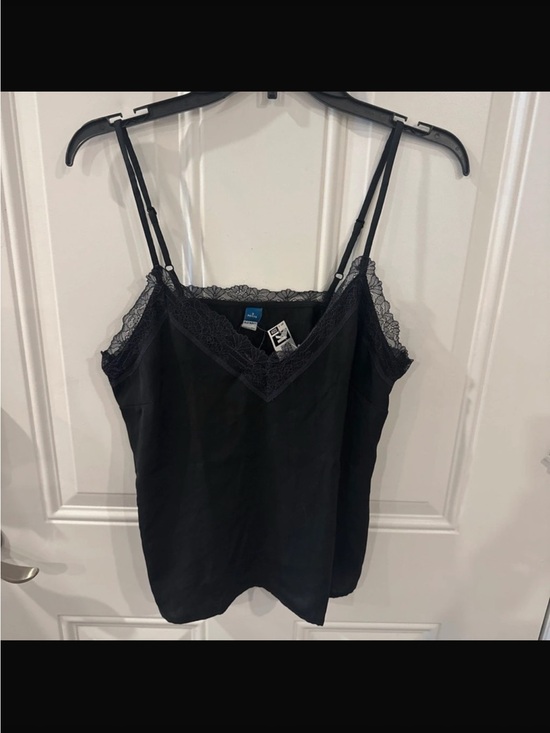 Old Navy Tops - Old Navy Black Lace Trim
